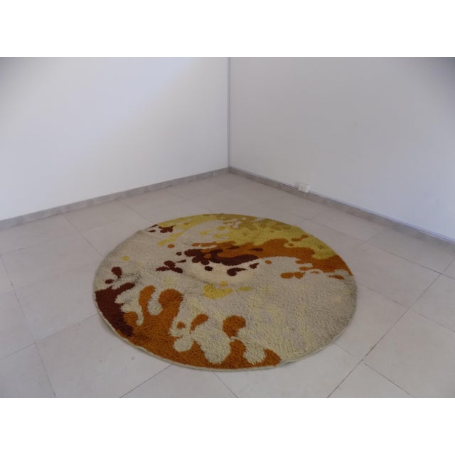 Space Age Round Long Wool Rug, 1970s For Sale - Image 11 of 11