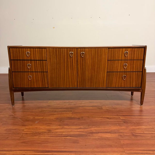 Mid 20th Century 1960s Vintage Rocket Leg Sideboard For Sale - Image 5 of 18