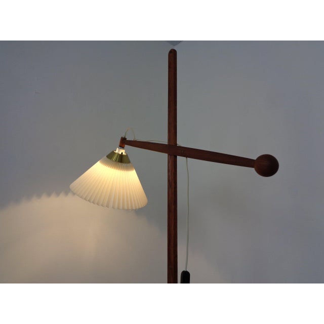 Model 325 Adjustable Floor Lamp in Teak by Vilhelm Wohlert for Le Klint, Denmark, 1950s For Sale - Image 15 of 18