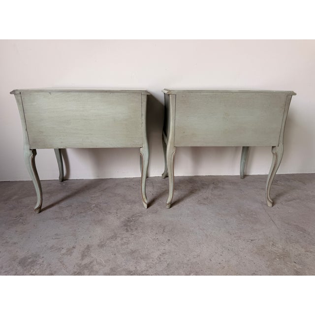 Vintage French Provincial Louis XV Style Nightstands – A Pair For Sale - Image 11 of 18