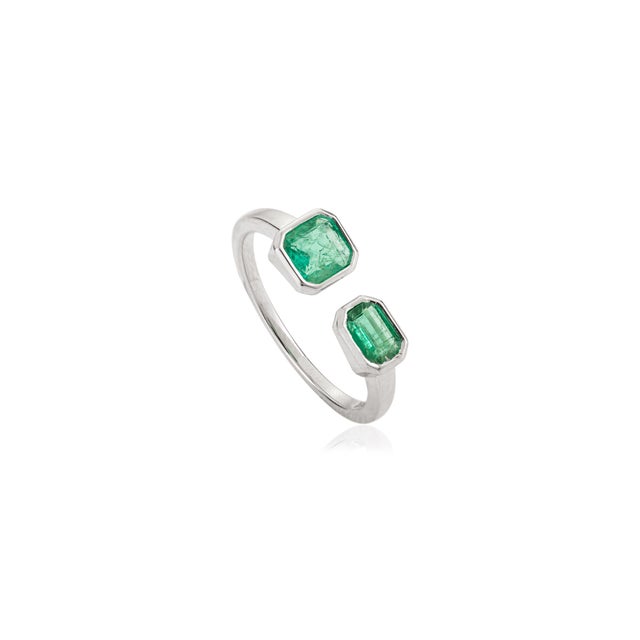 Contemporary Modern Style 18k Gold Octagon Cut Emerald Toi Et Moi Ring Size 5 For Sale - Image 3 of 13