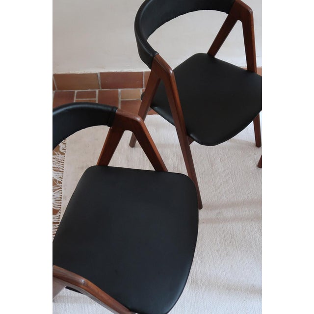 1960s Teak Model 205 Dining Chairs attributed to Thomas Harlev for Farstrup Møbler, Denmark, 1960s, Set of 2 For Sale - Image 5 of 11