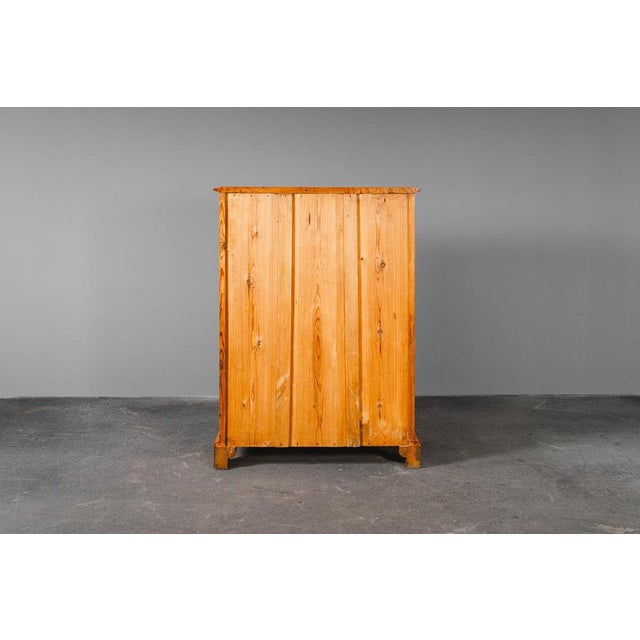 Biedermeier Style Chest of Drawers in Pine For Sale - Image 6 of 18