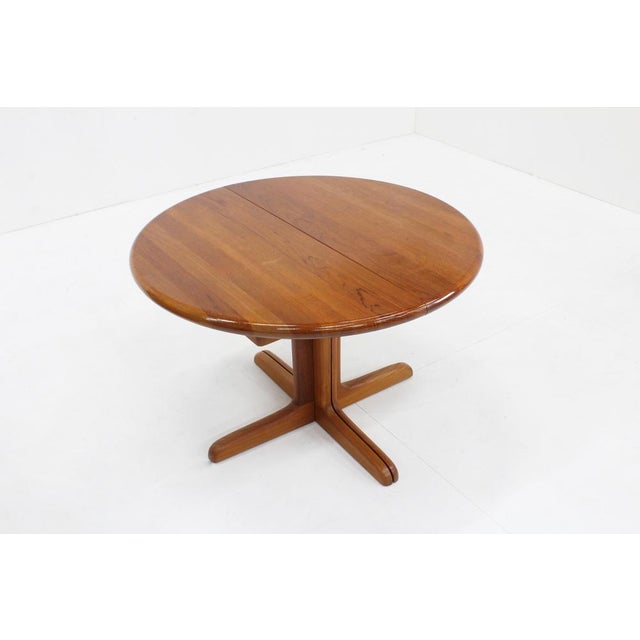 Vintage Danish Round Extendable Dining Table in Teak from Langeskov Möbelfabrik, 1960s For Sale - Image 9 of 9