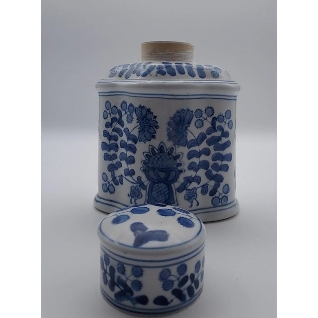 1970s 1970s Blue & White Asian Urn For Sale - Image 5 of 7