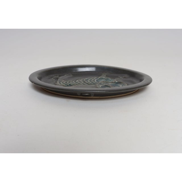 1960s Vintage Matte Brown Ceramic "Tiger" Plaque by David Gil for Bennington Potters For Sale - Image 5 of 13