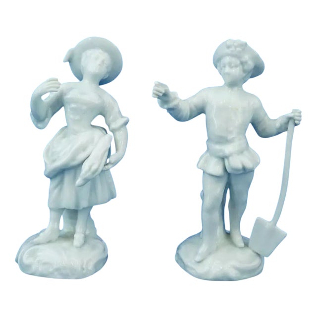 White Porcelain Lady and Dandy from by Real Casa Ferdinandea, Naples, Italy, 18th Century, Set of 2 For Sale