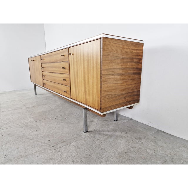 Mid-Century modern sideboard by Pieter de Bruyne for AL meubel. Beautiful timeless design with a beautiful wood patern....