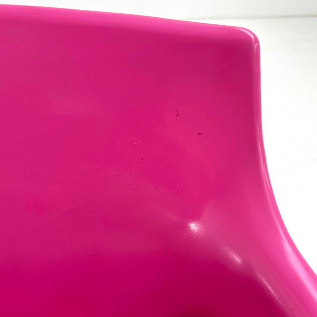 Artemide Pink Gaudi Armchair by Vico Magistretti for Artemide, 1984 For Sale - Image 4 of 11