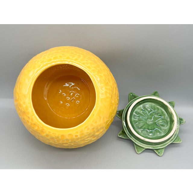 Bordallo Pinheiro Vintage McCoy Lemon Ceramic Jar With Leaf Lid – Mid-Century Kitchen Decor / Whimsical Farmhouse / Country Cottage For Sale - Image 4 of 12