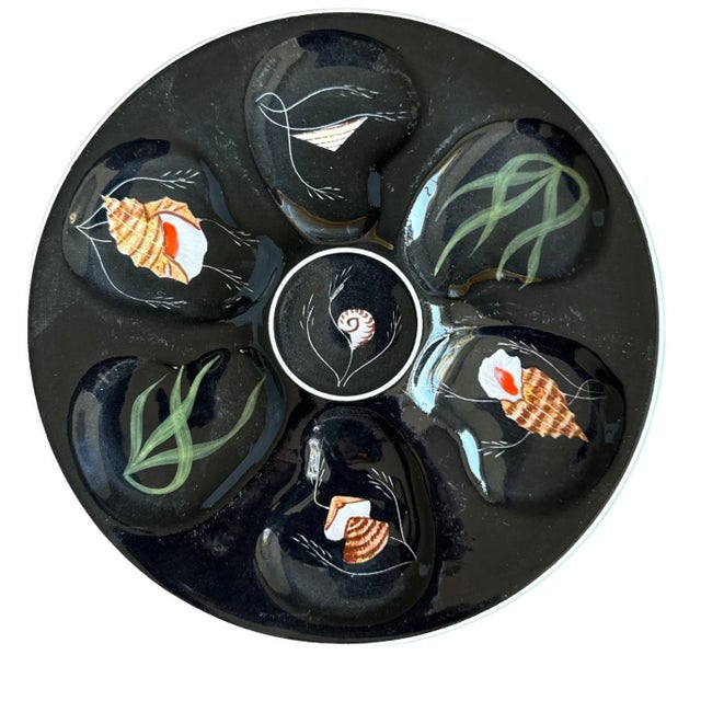 Ceramic Extremely Rare Set of 8 Henriot Quimper Black Faïence Oyster Plates, Hand-Painted Shell Motif, France c.1950s For Sale - Image 7 of 13