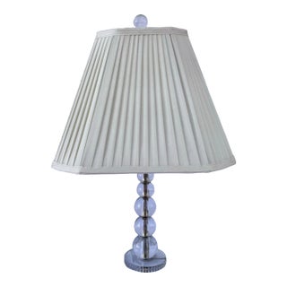 Mid Century Vintage Stacked Lucite Graduated Ball Table Lamp With Shade and Finial For Sale