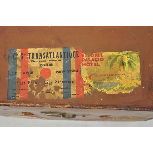 Late 19th Century English Art Deco Brown Leather Travel Case Suitcase W/ Cunard Stickers & Top Hat For Sale - Image 10 of 18
