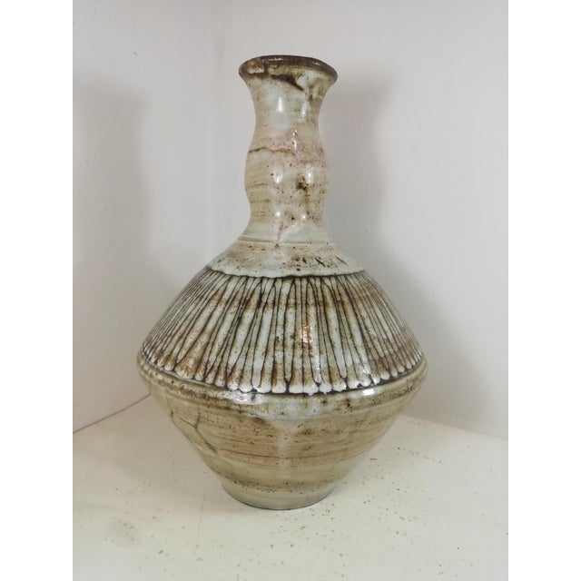 Beige Ceramic Vase by Jacques Pouchain for Atelier Dieulefit, France, 1960s For Sale - Image 8 of 8