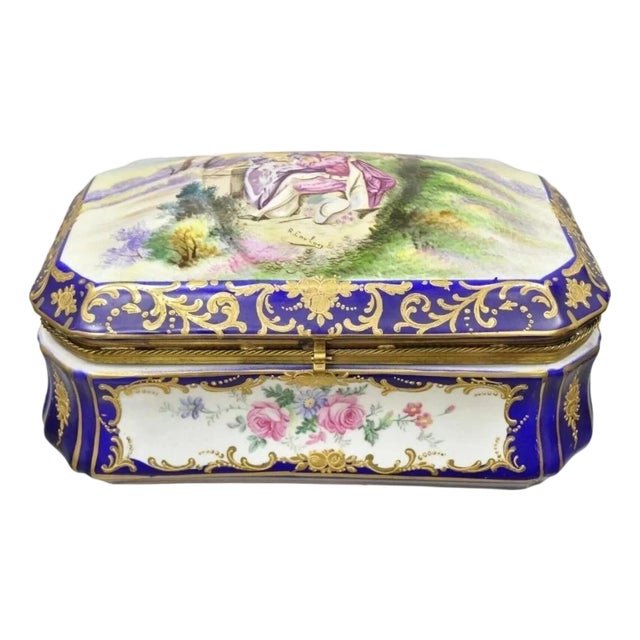 Antique French Victorian Porcelain Hand Painted Hinged Jewelry Trinket Box For Sale