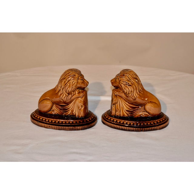 19th C Pair of English Lion Figures For Sale - Image 4 of 7