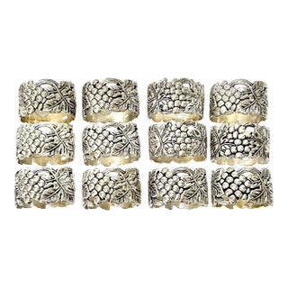 Vintage Silverplate Napkin Rings Grape Cluster – Tabletop Entertaining – Set of 12 For Sale