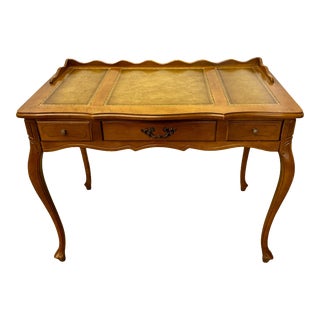 Vintage Hammary French Provincial Style Leather Top Writing Desk / Vanity For Sale