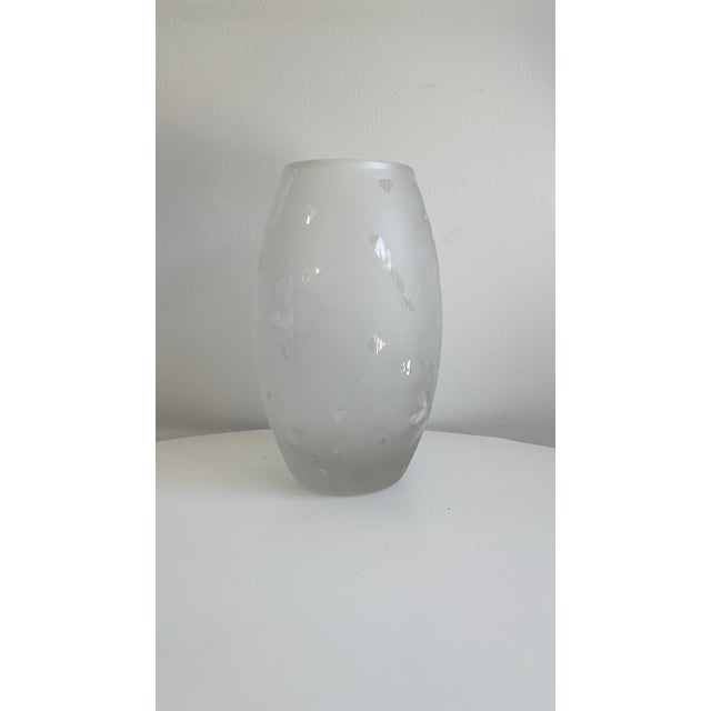 Postmodern Etched Geometric Glass Vase Postmodern - Signed Gregory 1987 For Sale - Image 3 of 7