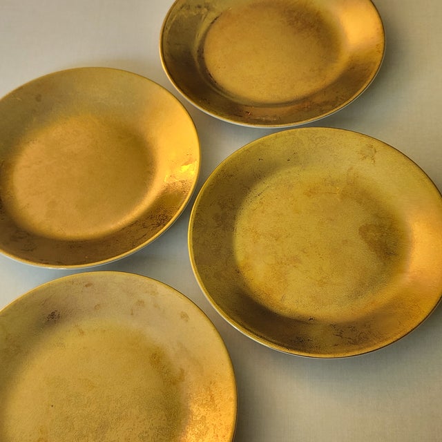 1990s Set of 4 Canape Plates Carat All Gold by Philippe Deshoulieres Limoges France Porcelain Dinnerware For Sale - Image 10 of 12