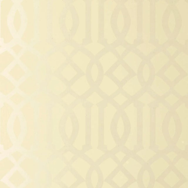 This listing is for a wallpaper sample only. If you'd like to purchase this wallpaper, please click here:...