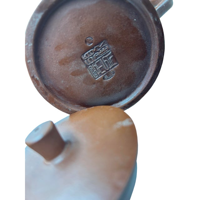Vintage Brown Simple Cylindrical Plain Zisha Clay Teapot Art Display For Sale - Image 9 of 9