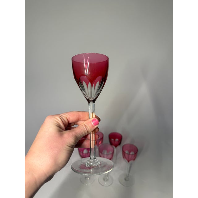 Baccarat Early 20th Century Set of 8 Baccarat Harcourt Genova Ruby Crystal Glasses For Sale - Image 4 of 8