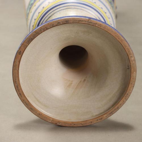 Large Majolica Amphora from Deruta Manufacture For Sale - Image 12 of 13