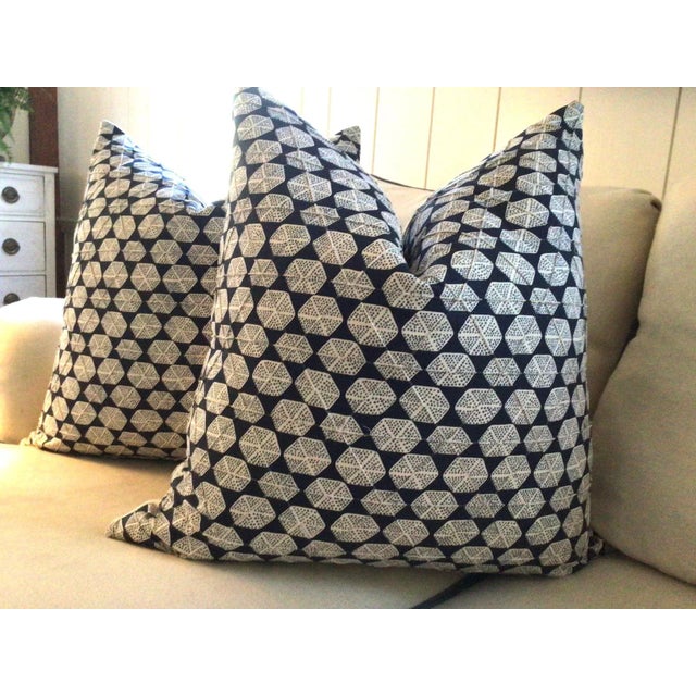 Another wonderful and versatile print from Thibaut! WATERCOURSE features stylized off-white/beige semi-circles...