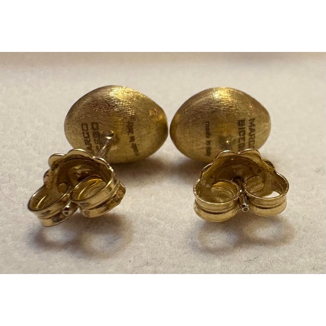 18k 750 Gold Pair of Stud Earrings Signed Marco Bicego Africa For Sale - Image 4 of 9