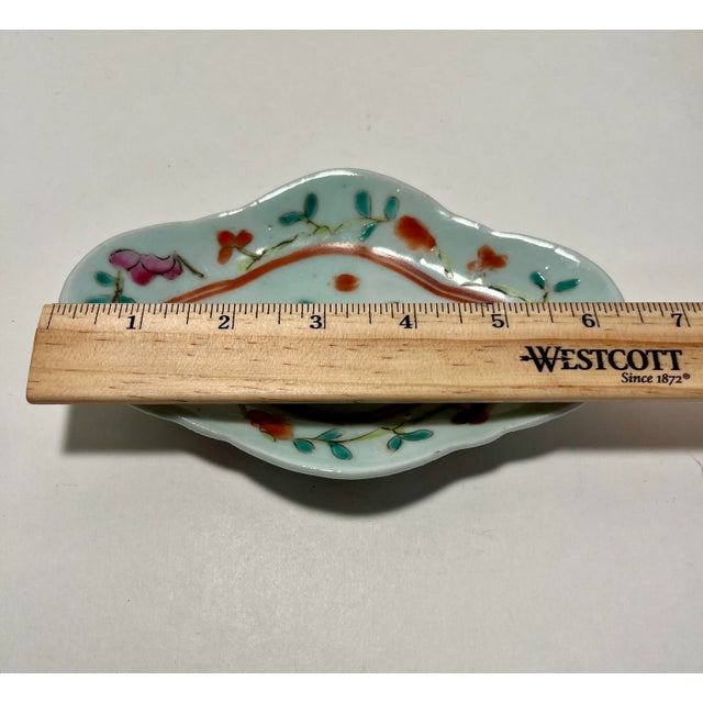 Rose Set of 4 1930s Chinese Republic Period Famille Rose Porcelain Raised Footed Altar Dishes For Sale - Image 8 of 8