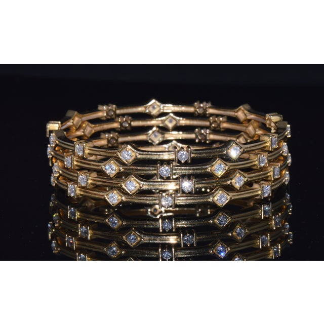 Certified Natural 4.65cts vs F Diamond 18k Solid Gold Stacking Bangles - Set of 4 For Sale - Image 10 of 10