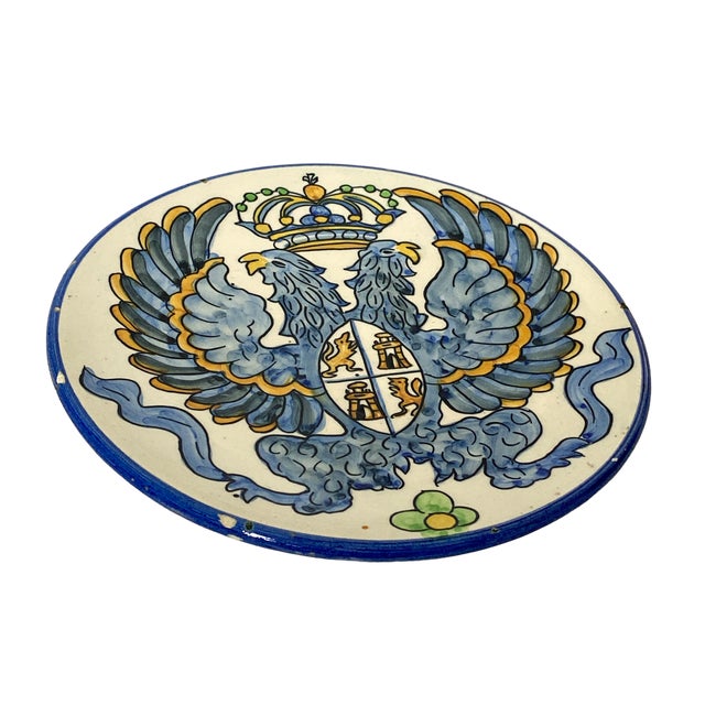 Rustic European 1960s Hand Painted Majolica Crest Blue White Yellow Decorative Wall Plate For Sale - Image 3 of 10