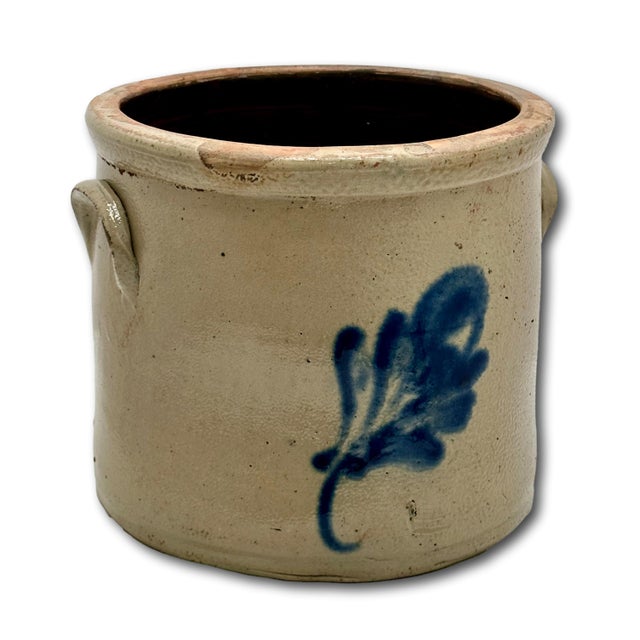 American Nice Small 1 Gallon Size Antique American Blue Decorated Stoneware Storage Crock - Jar Circa Mid 19th Century For Sale - Image 3 of 15