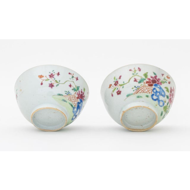 Chinese Export Famille Rose Porcelain Bowls, Pair For Sale - Image 10 of 10