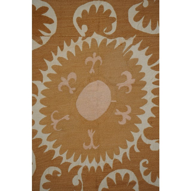Suzani Pattern Beige & Terracotta Textile – Boho Embroidered Table Decor 3'6'' X 4'2'' For Sale - Image 9 of 10