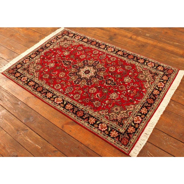 Middle Eastern Rug in Wool For Sale - Image 5 of 11