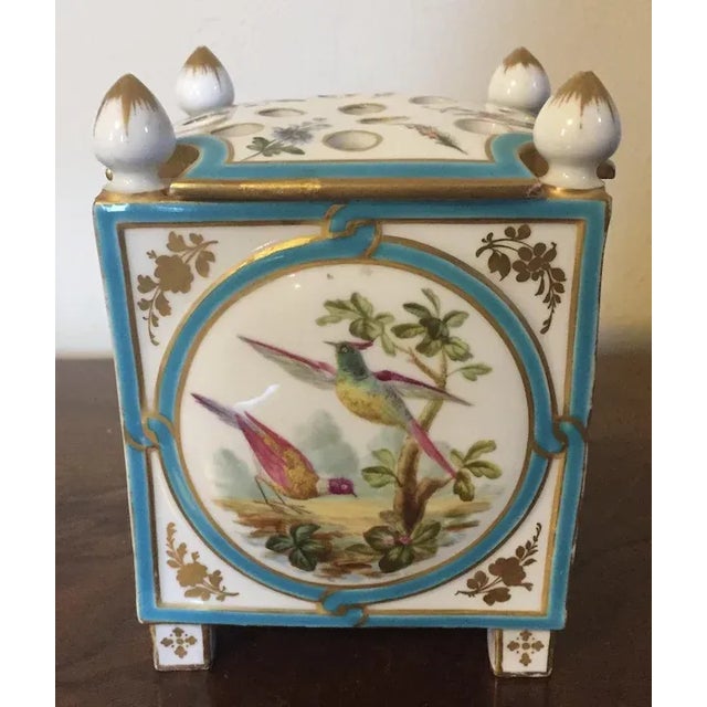 English 1860 Antique English Minton Porcelain Bough Pot Vase Decorated with Exotic Birds For Sale - Image 3 of 11