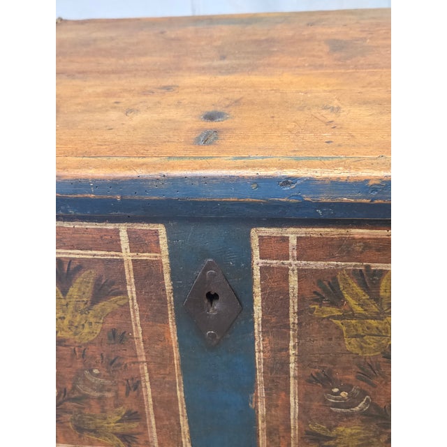 Antique 19th Century German or Austrian Original Blue Painted Pine Blanket Chest For Sale - Image 4 of 17