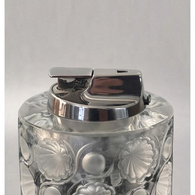 1970s Crystal Tokyo Table Lighter from Lalique, France, 1970s For Sale - Image 5 of 9