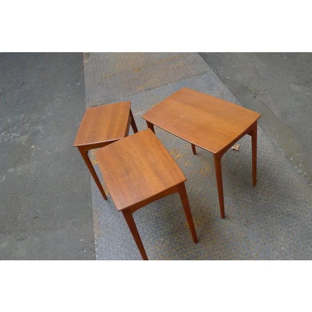 Danish Model 13 Boat-Shaped Nesting Tables in Teak, 1960s, Set of 3 For Sale - Image 12 of 14