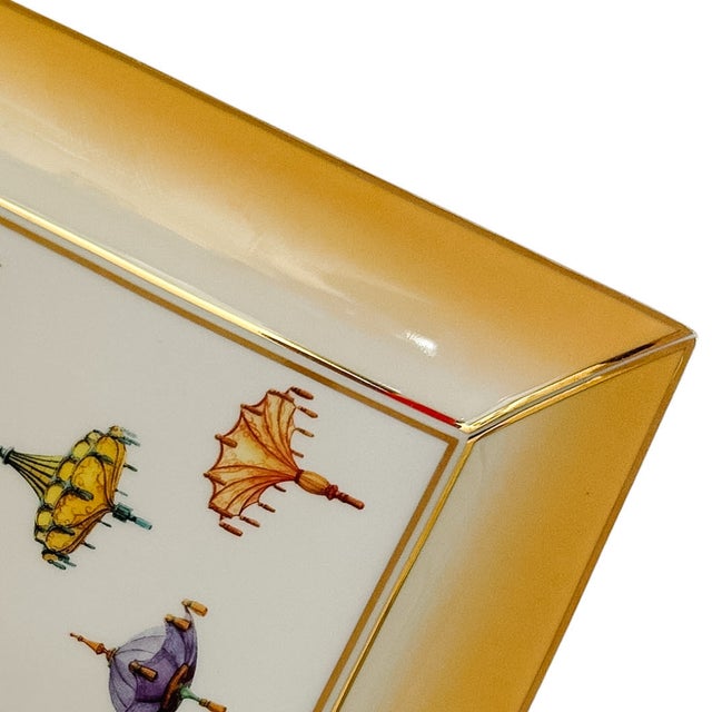Ceramic Vintage Chinoiserie Porcelain Valet Tray With Parasol & Umbrella Motif With Gold Gilt Trim For Sale - Image 7 of 10