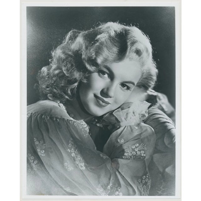 Marilyn Monroe Studio Shoot, 1950s, Photograph For Sale - Image 6 of 6