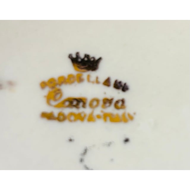 MCM Porcellane Canova Padova Italy Red & 24k Gold Hammered Pedestal Bowls, Pair For Sale - Image 9 of 9