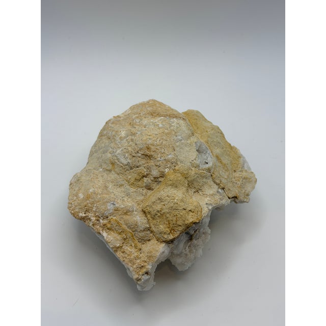 Early 19th Century Natural White Quartz Crystal Cluster Mineral Specimen For Sale - Image 5 of 5