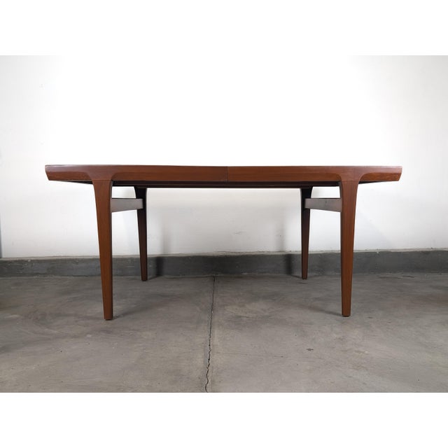 Brown Scandinavian Mid-Century Modern Expandable Teak Dining Table, C1960s For Sale - Image 8 of 15