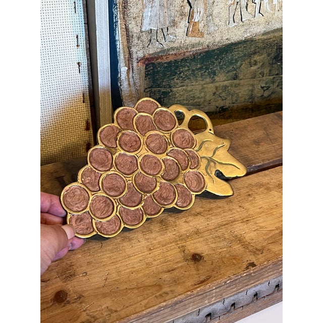 1970s Vintage Mid Century Modern Style Foundry Collection Grape Trivet For Sale - Image 5 of 8