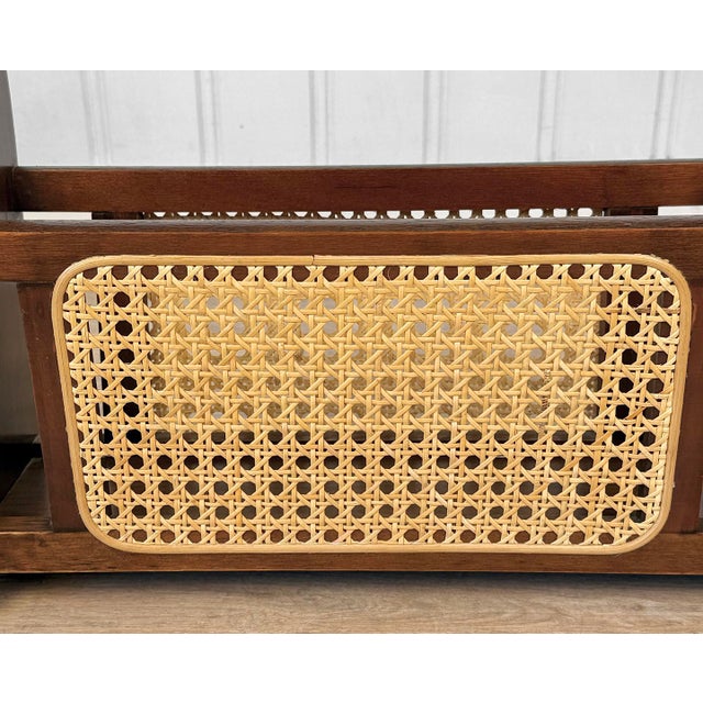 Vintage 1970s Coastal Wicker & Wood Vinyl Record Caddy Magazine Rack For Sale - Image 9 of 11