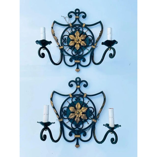 Metal 1970s Italian Wall Sconces with Metal Gilt Accents - A Pair For Sale - Image 7 of 12