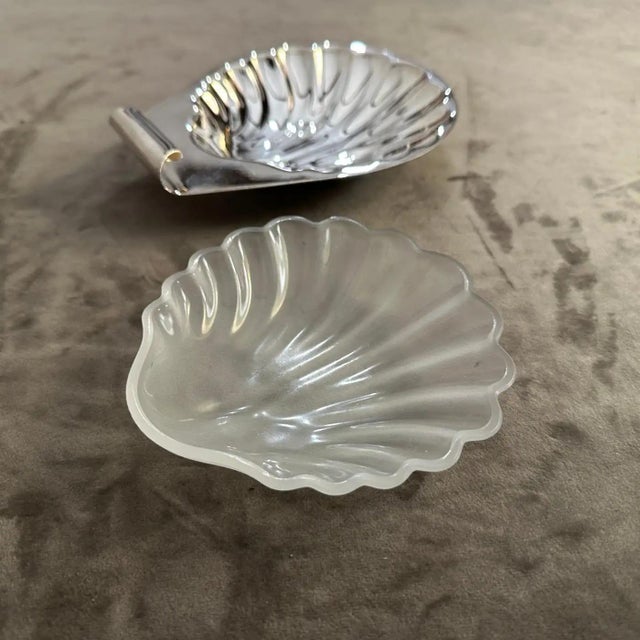 Metal 1990s Modern Silver Plated and Glass Shell Plate by Lino Sabattini For Sale - Image 7 of 9